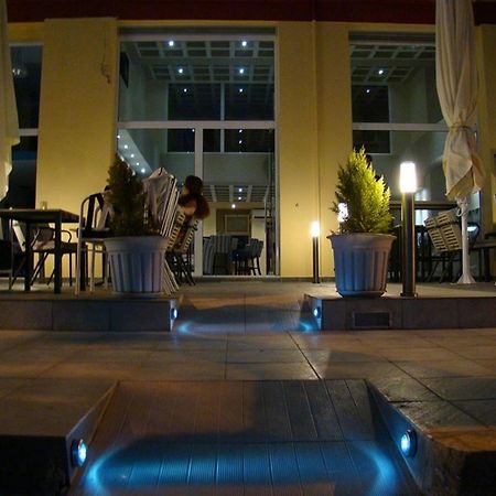 Maravellia Art hotel Loutrá Edipsoú Eksteriør bilde